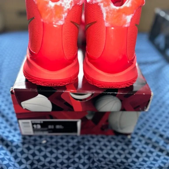 Kyrie 4 size 13